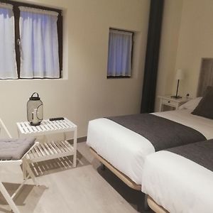 Habitación con 2 Camas Individuales